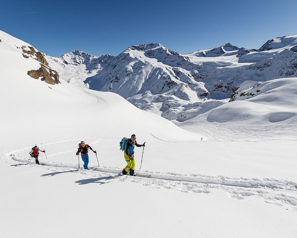 Calze tecniche per lo sci, acquisto vendita calzini invernali - Snowleader